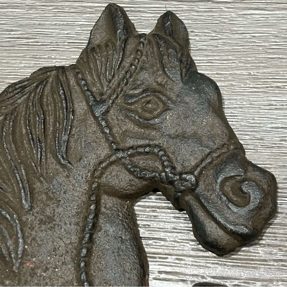 Rustic Horse Coat Hanger Cast-Iron Farmhouse Decor Key Ring Hanger